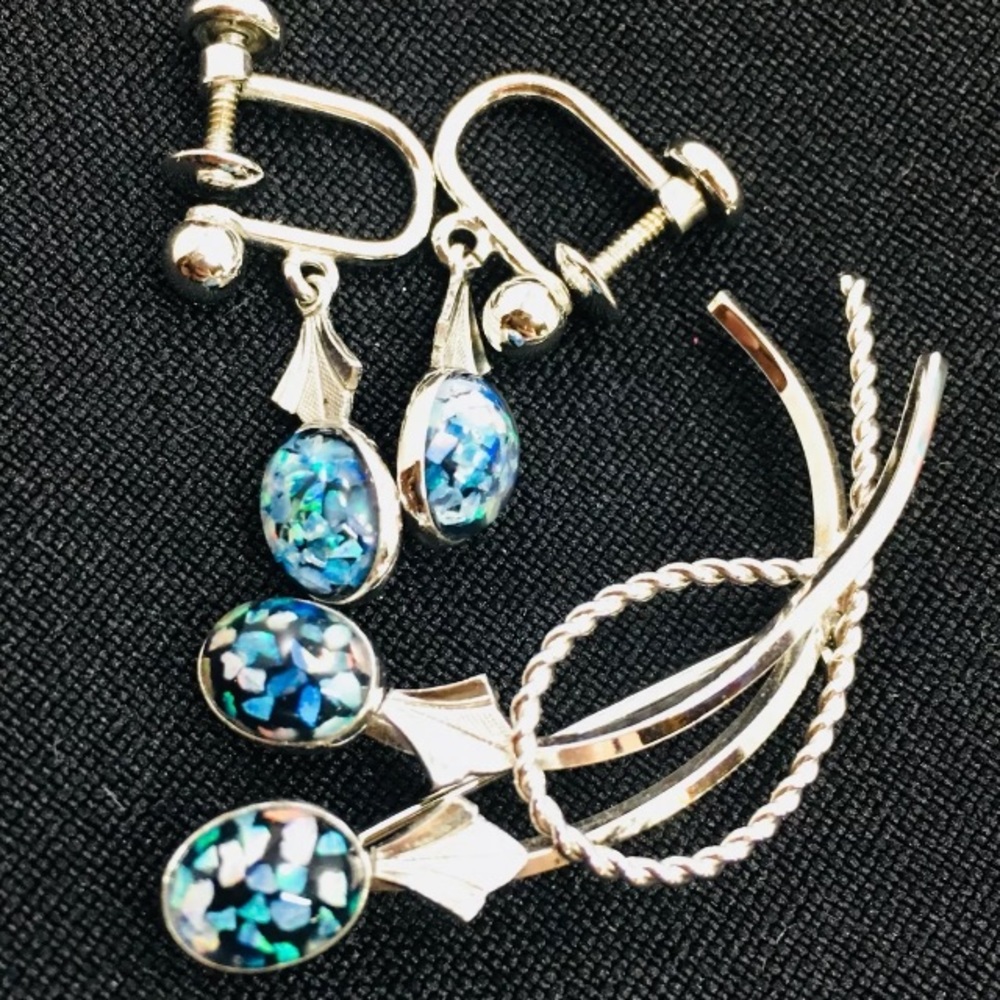 Lovely Sterling Silver Brooch & Screw on Earrings